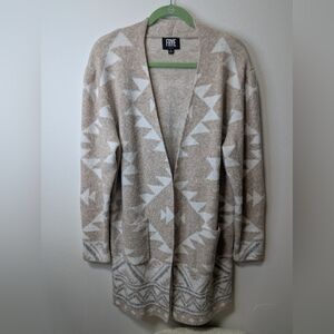 Frye Cozy Cardigan In A Tan And White Southwest/Aztec Pattern